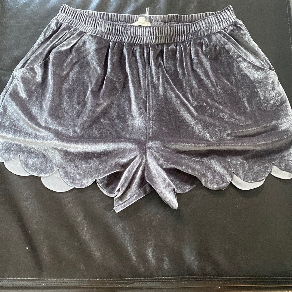 Velvet shorts